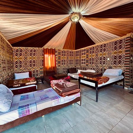 Готель Salameh'S Bedouin Camp Ваді-Рам Екстер'єр фото