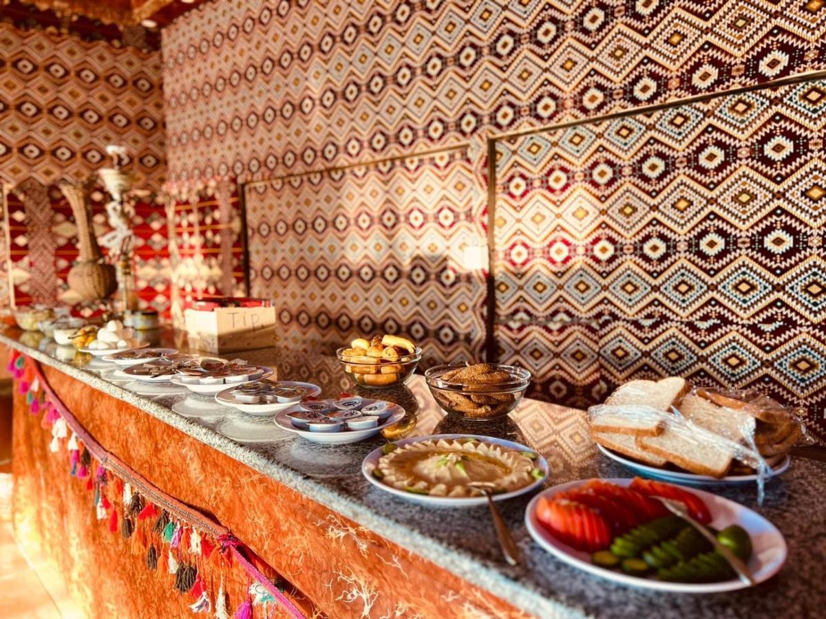 Готель Salameh'S Bedouin Camp Ваді-Рам Екстер'єр фото