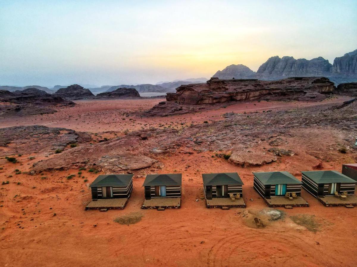 Готель Salameh'S Bedouin Camp Ваді-Рам Екстер'єр фото