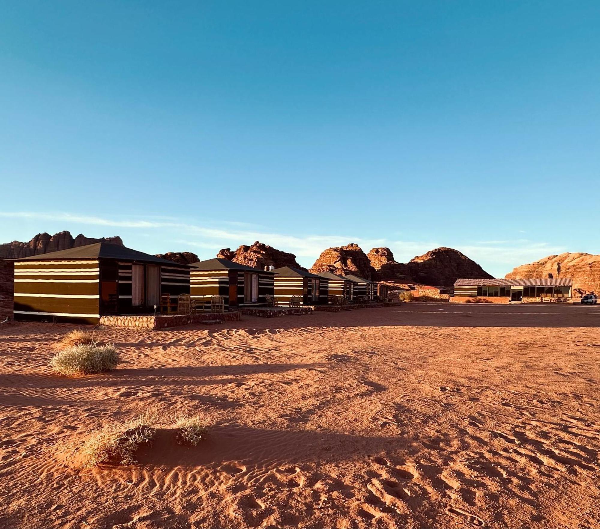 Готель Salameh'S Bedouin Camp Ваді-Рам Екстер'єр фото